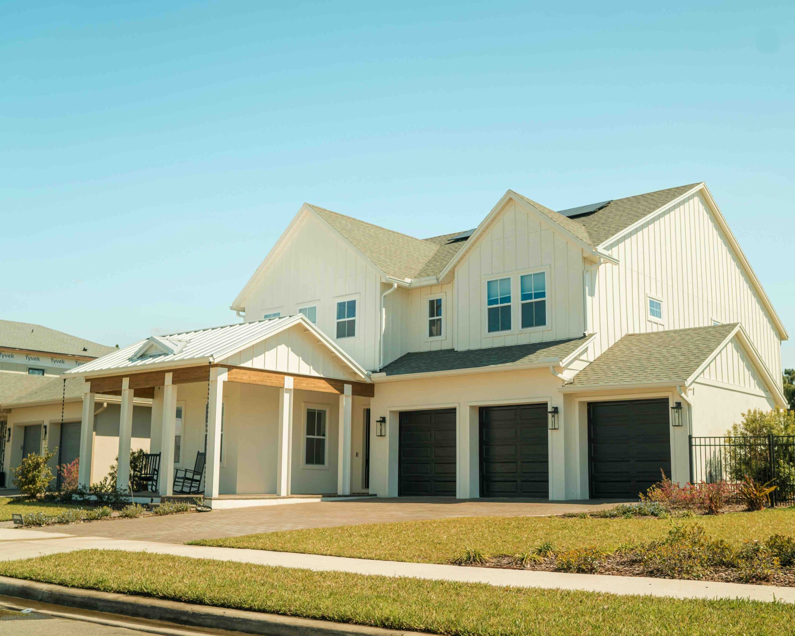 Construction Services in Sarasota and Manatee County: How to Choose the Right Contractor